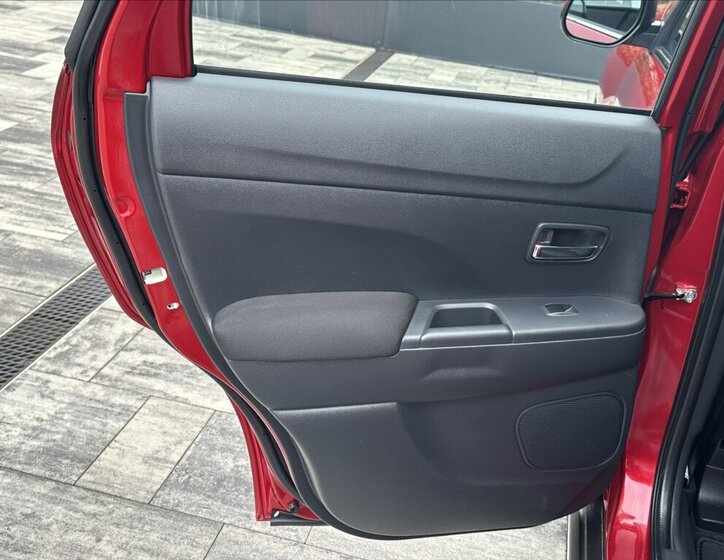 Mitsubishi ASX SUV / Terénní 2,0 l 110 kw