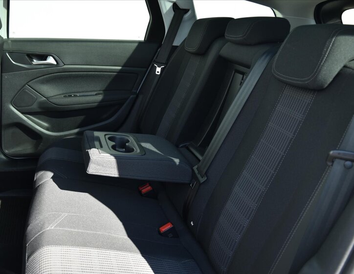 Peugeot 308 Kombi 1,5 l 96 kw