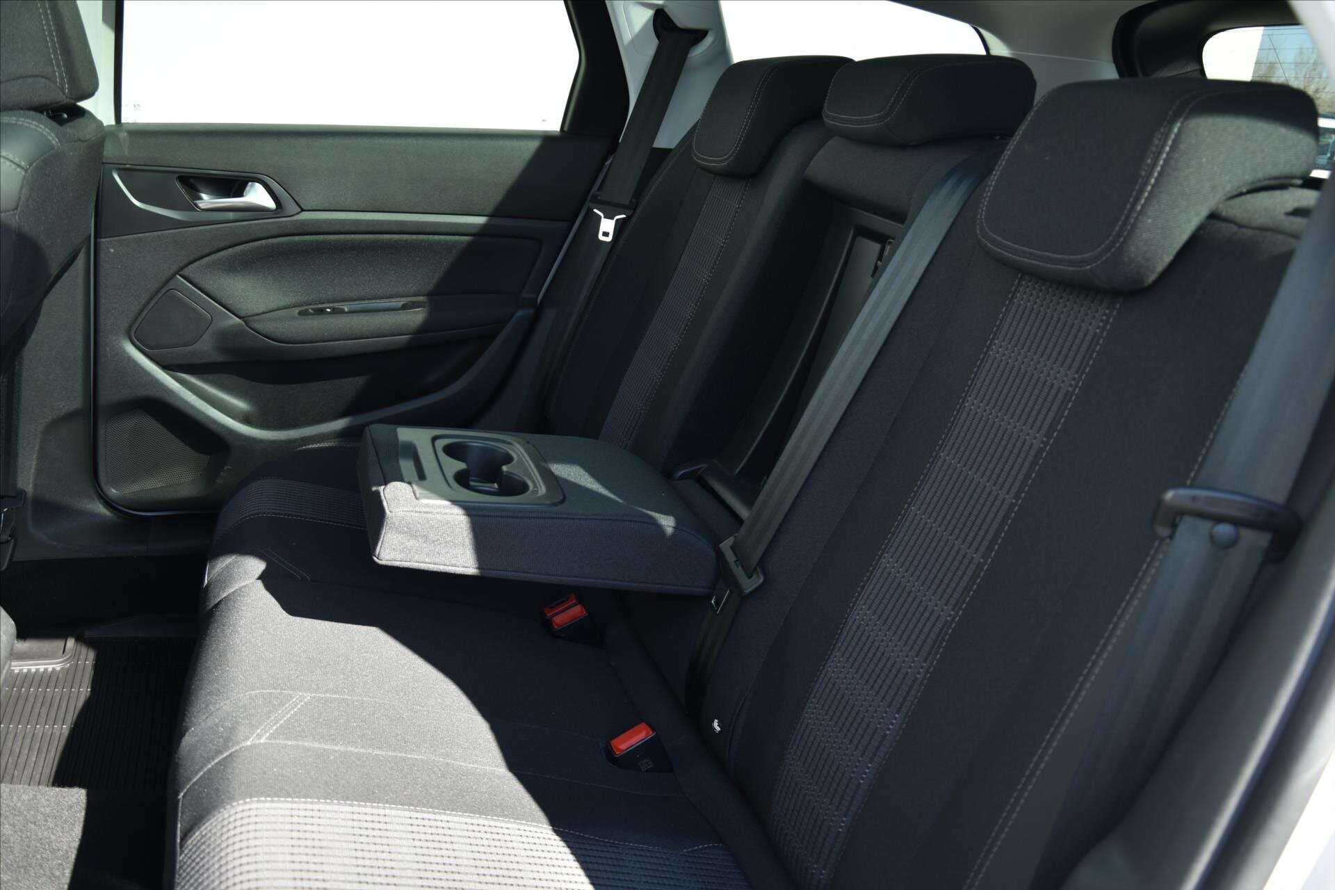 Peugeot 308 Kombi 1,5 l 96 kw