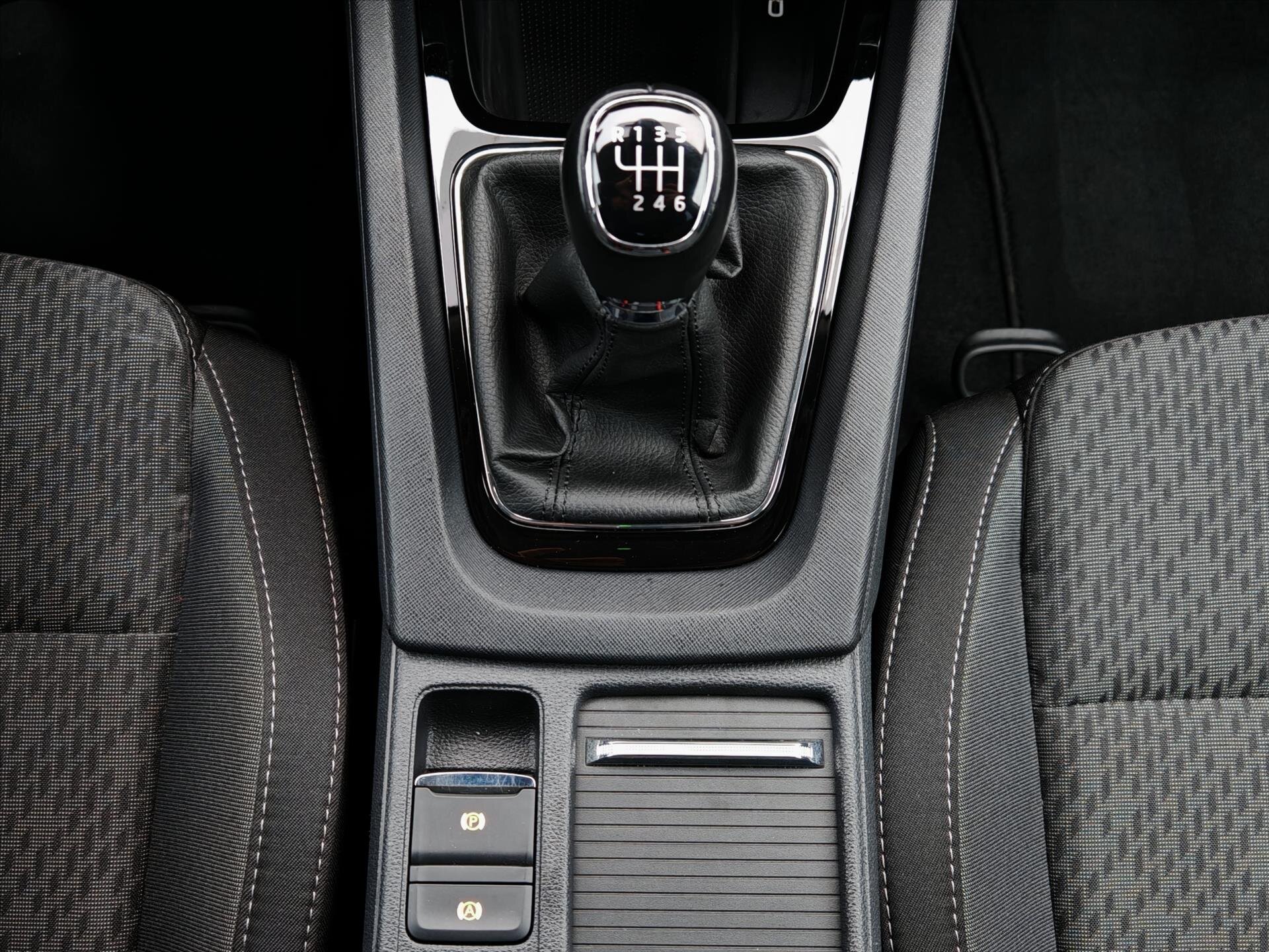 Škoda Octavia Sedan / Limuzína 2,0 l 85 kw