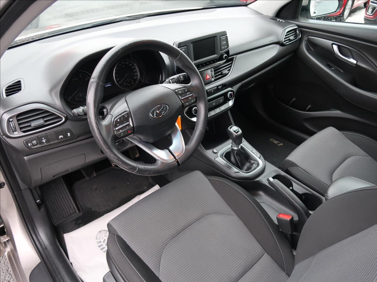 Hyundai i30 Hatchback 998,0 88 kw