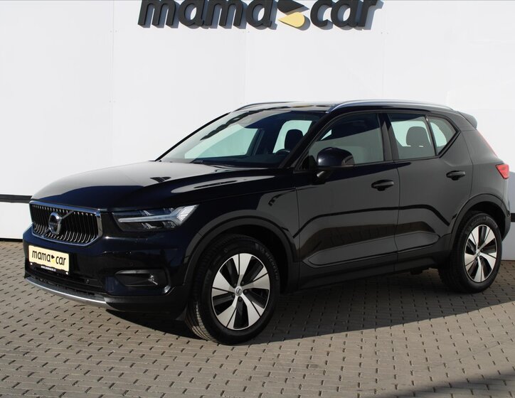 Volvo XC40 3