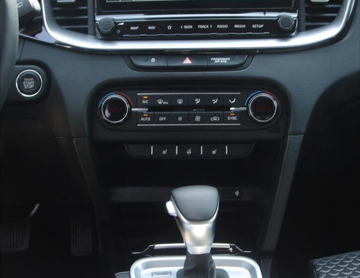 KIA XCeed SUV / Terénní 1,5 l 103 kw
