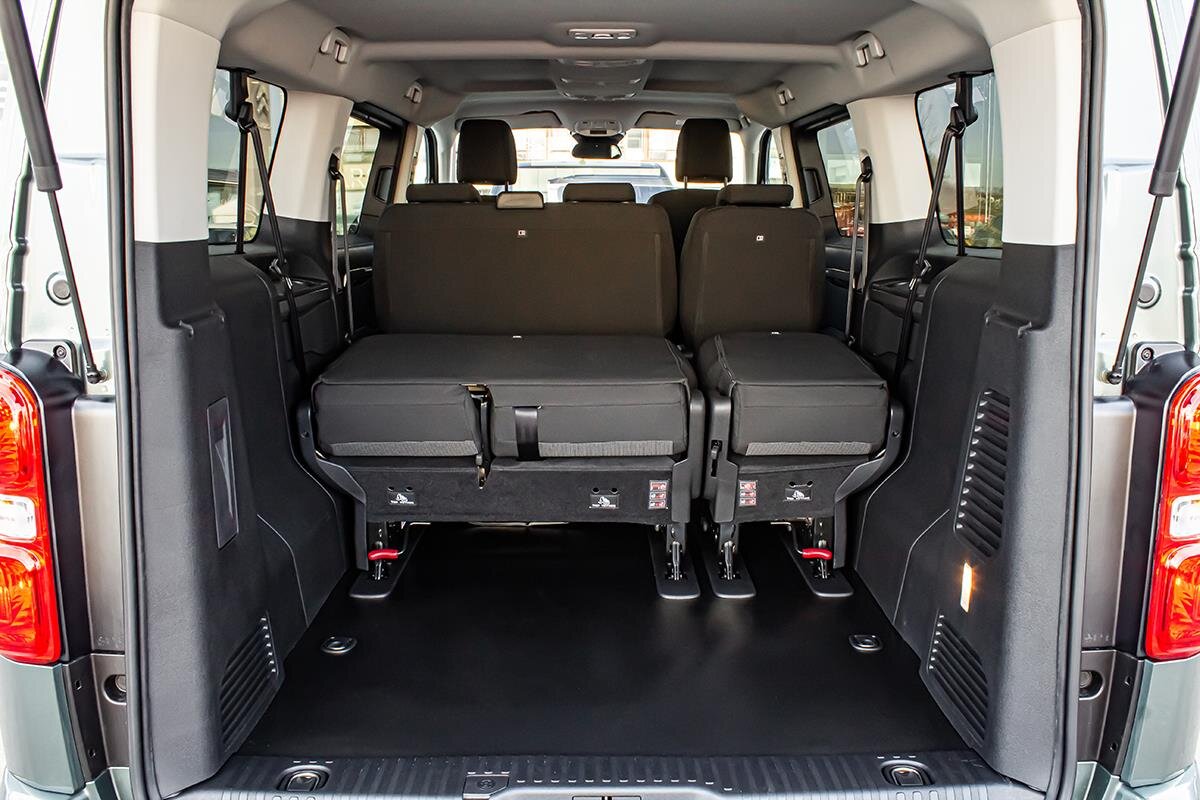 Peugeot Traveller MPV 2,0 l 130 kw