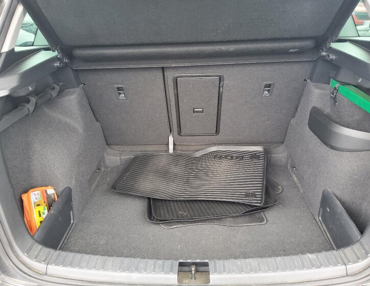 Škoda Karoq SUV 1,5 l 110 kw