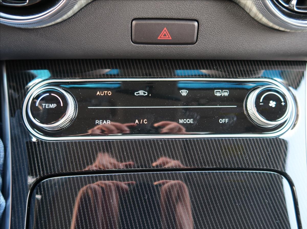 Dongfeng U-Tour MPV 1,5 l 130 kw