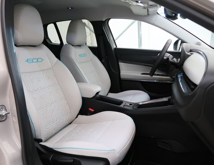 Fiat 600 Hatchback 1,2 l 100 kw