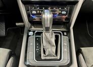 Volkswagen Passat 25