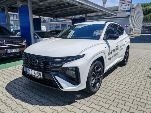 Hyundai Tucson SUV 1,6 l 185 kw
