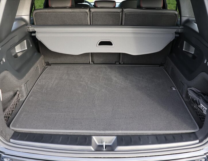 Mercedes-Benz GLB 10