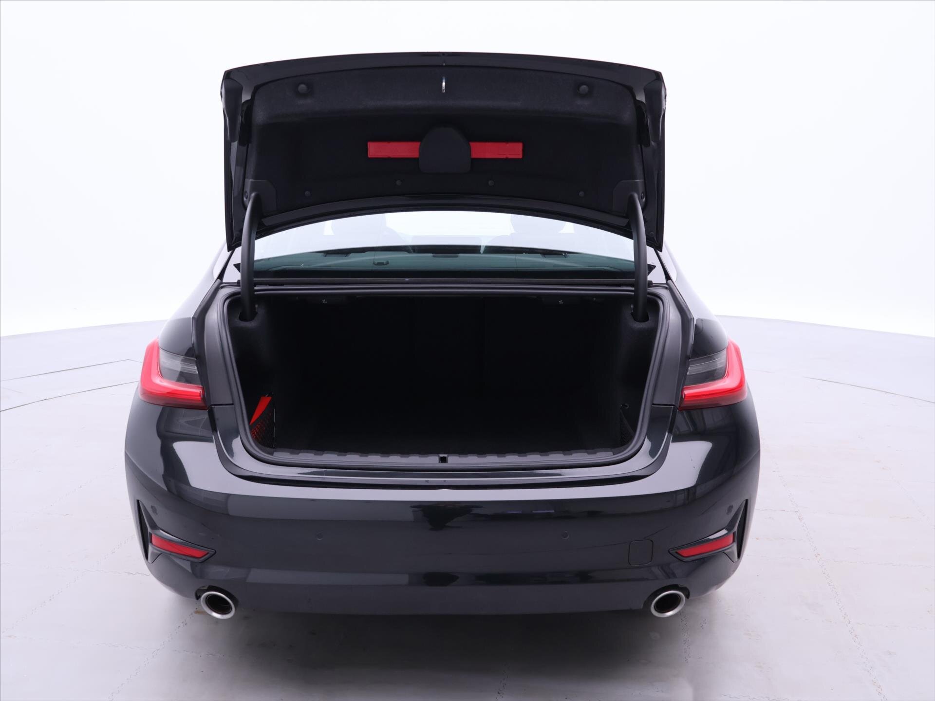 BMW Řada 3 Sedan / Limuzína 2,0 l 140 kw