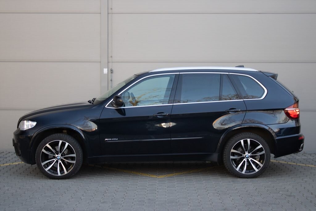 BMW X5 SUV / Terénní 3,0 l 225 kw