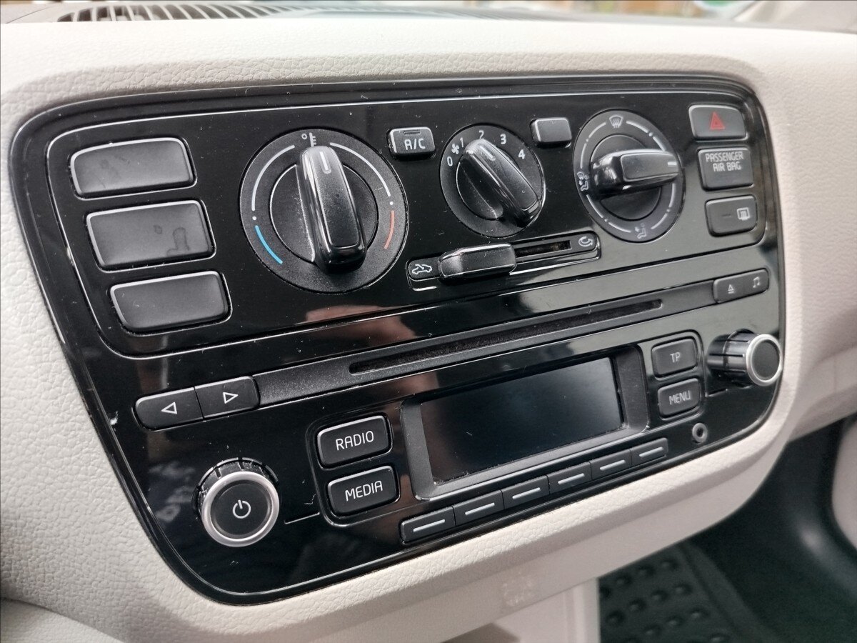 Volkswagen up! Hatchback 999,0 44 kw