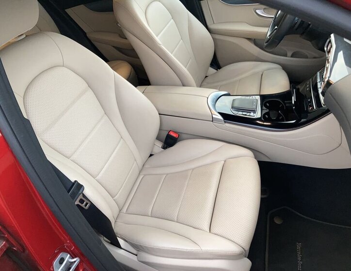 Mercedes-Benz EQC 10