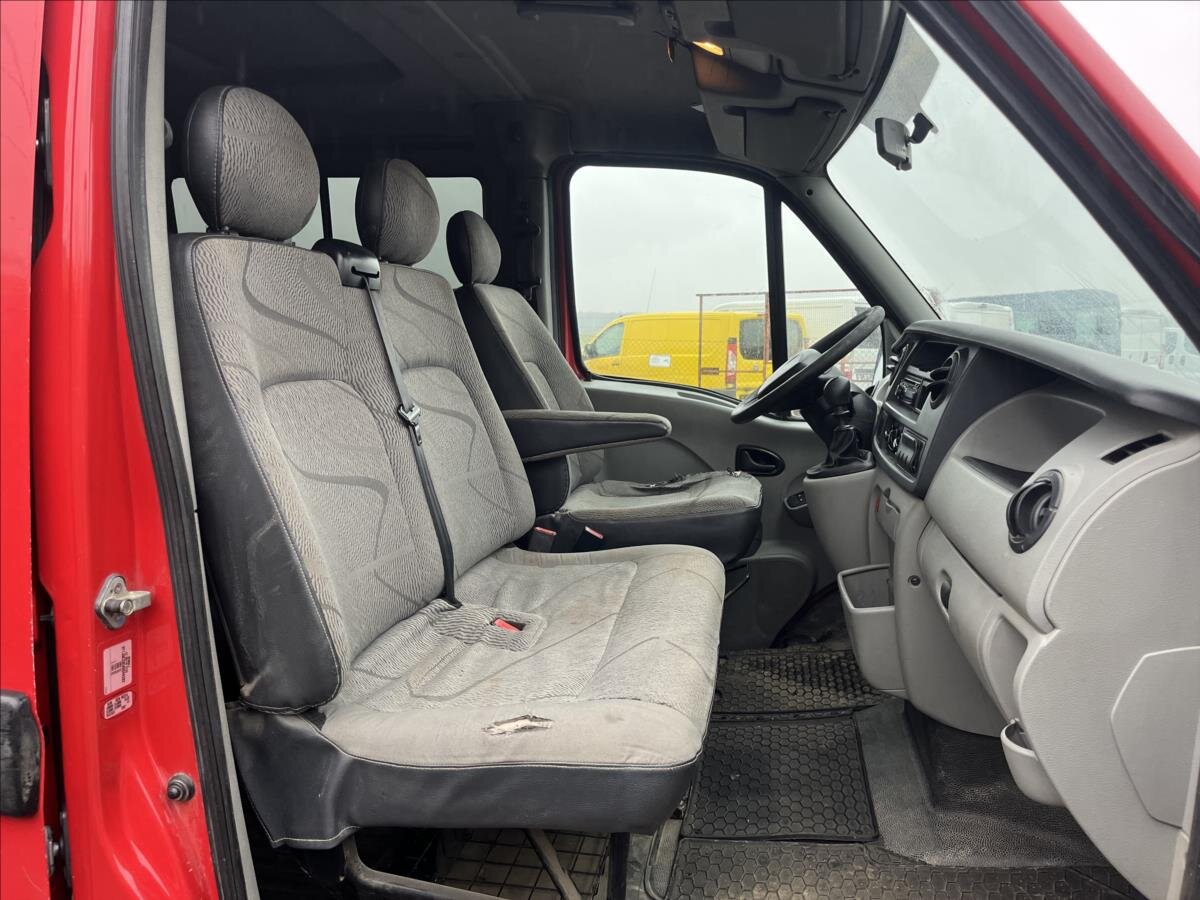 Renault Master Skříň 2,5 l 74 kw