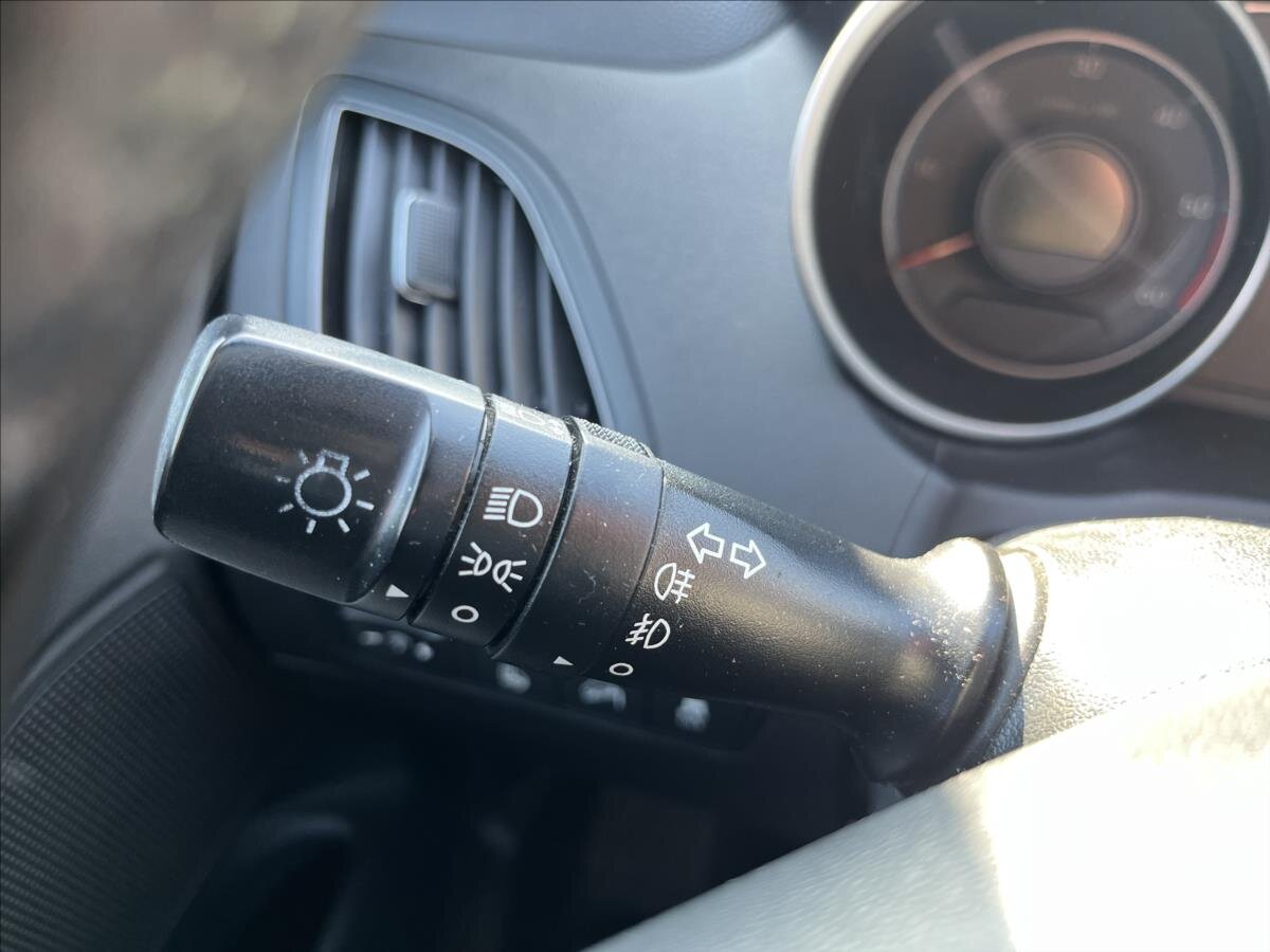 Hyundai ix35 SUV / Terénní 1,7 l 85 kw