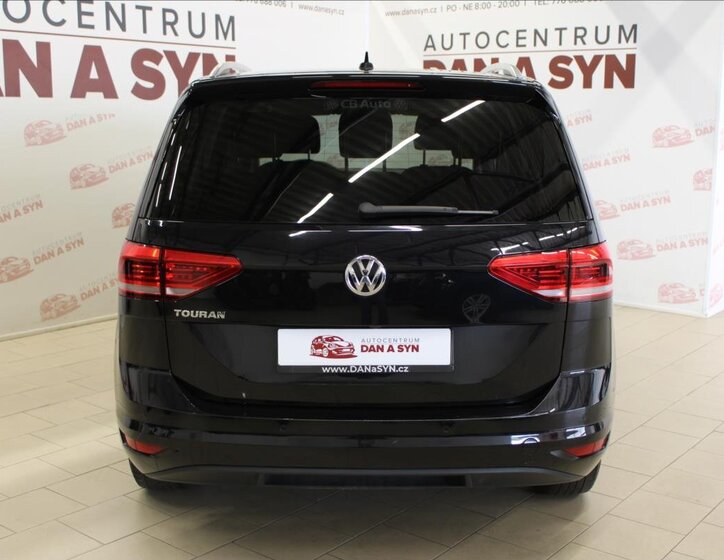 Volkswagen Touran Kombi 1,5 l 110 kw