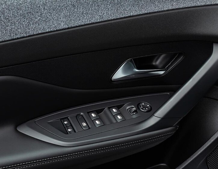 Peugeot 308 Kombi 1,2 l 107 kw