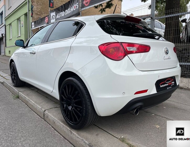 Alfa Romeo Giulietta 4