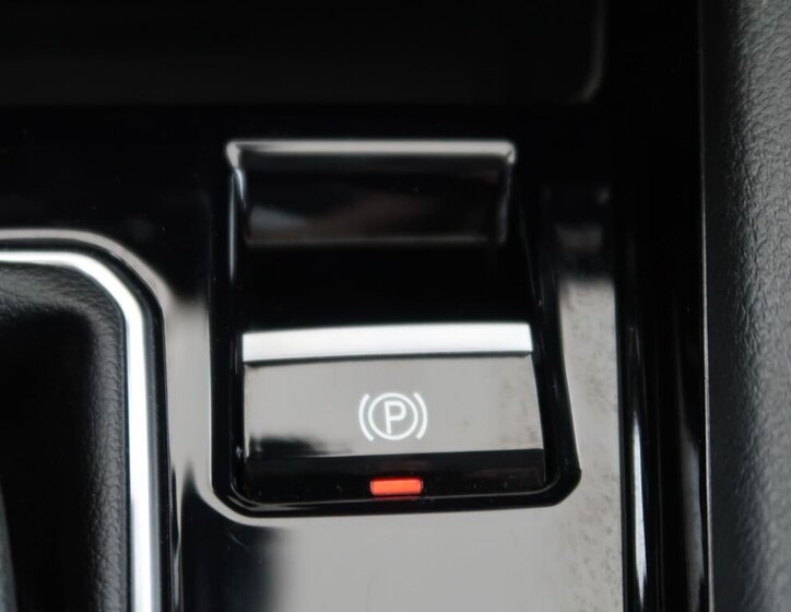 Jeep Compass SUV / Terénní 1,3 l 132 kw