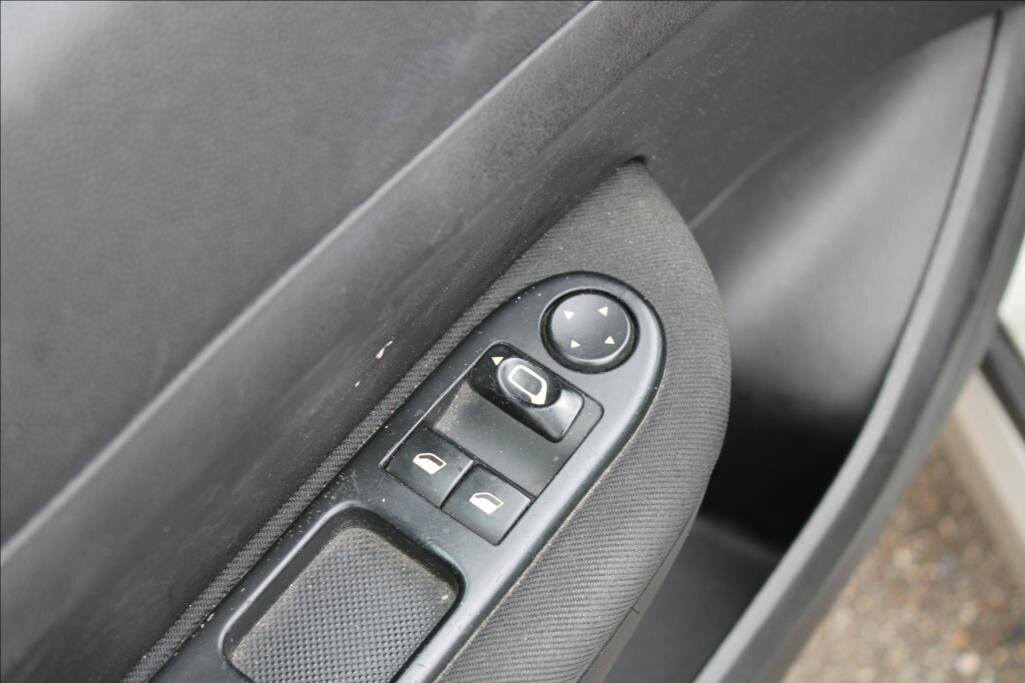 Peugeot 307 Hatchback 1,6 l 66 kw