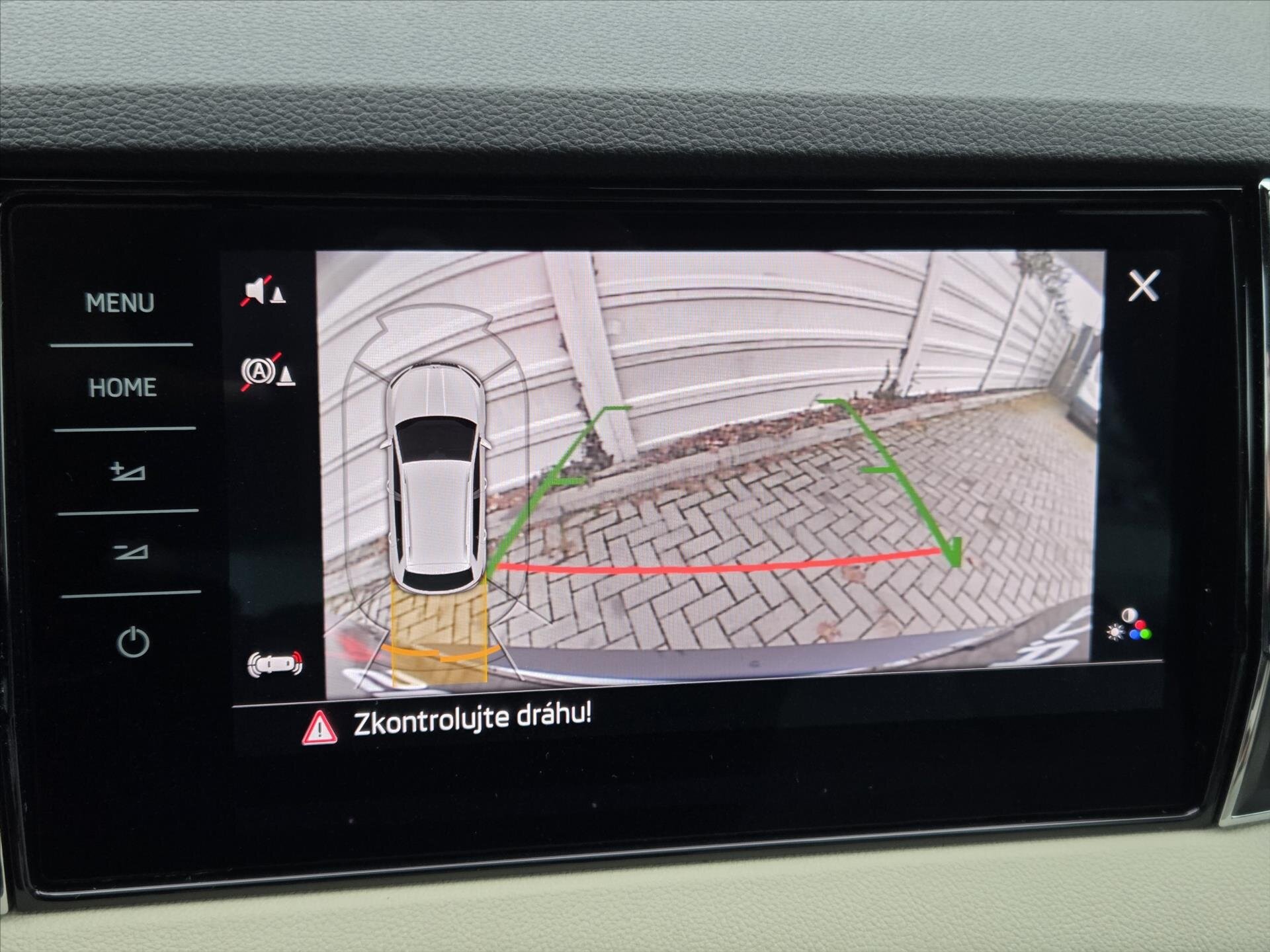 Škoda Karoq SUV 1,5 l 110 kw