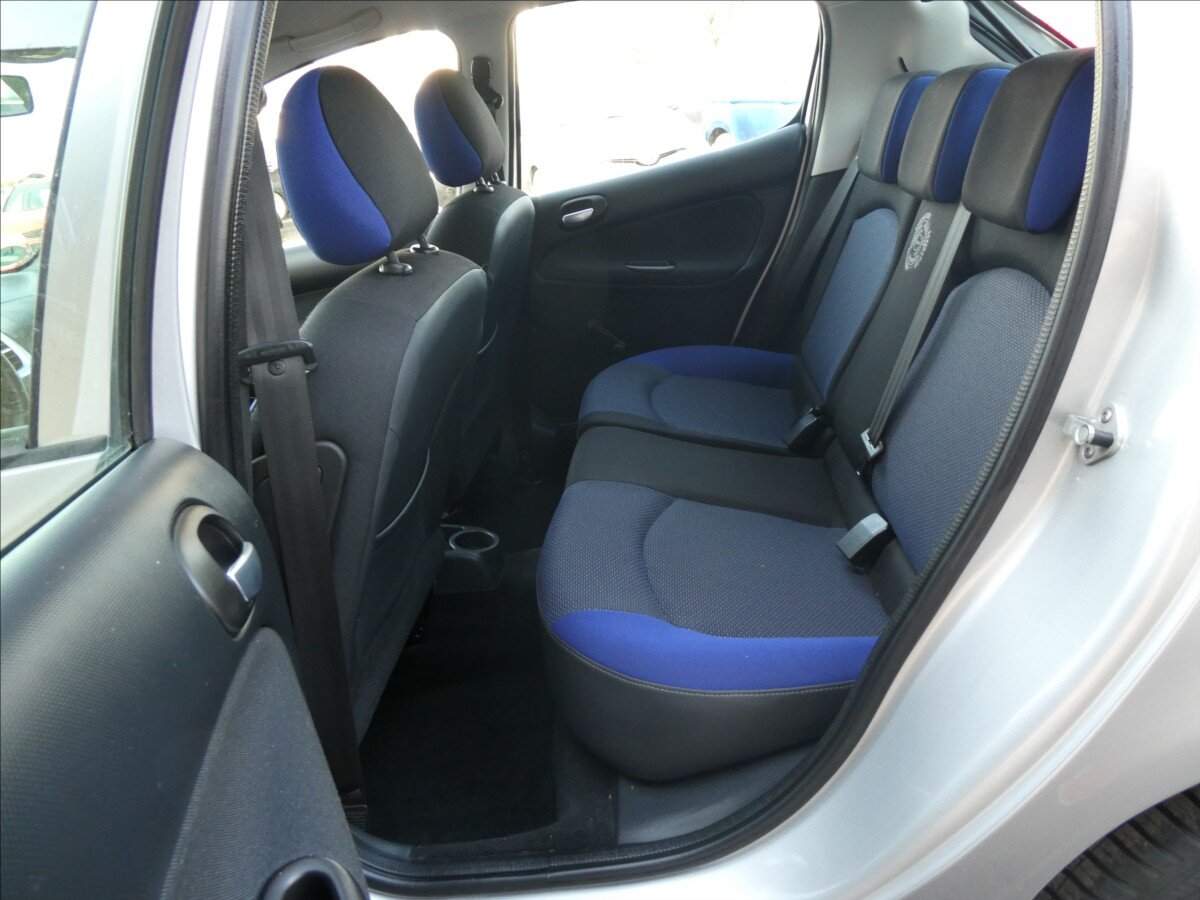 Peugeot 206 Hatchback 1,1 l 44 kw