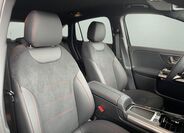 Mercedes-Benz GLA 13