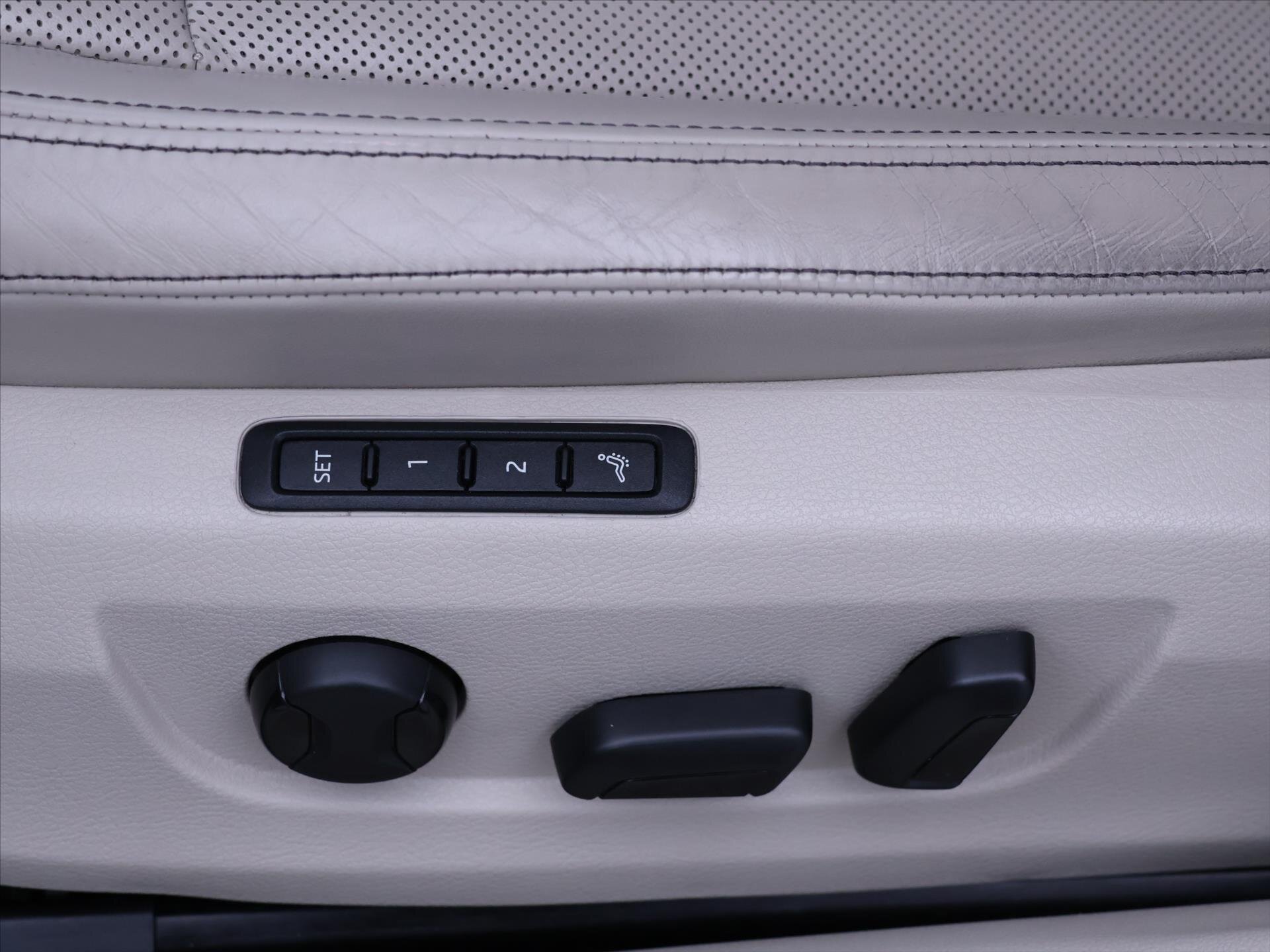 Škoda Superb Liftback 2,0 l 200 kw