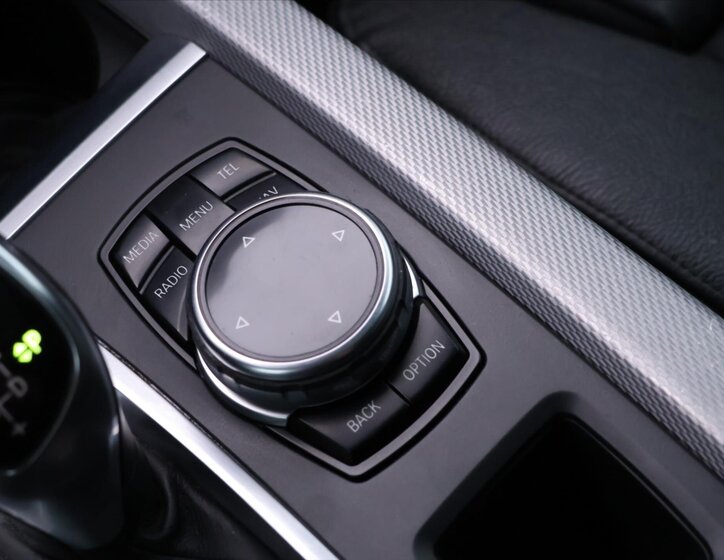 BMW X5 SUV / Terénní 3,0 l 230 kw