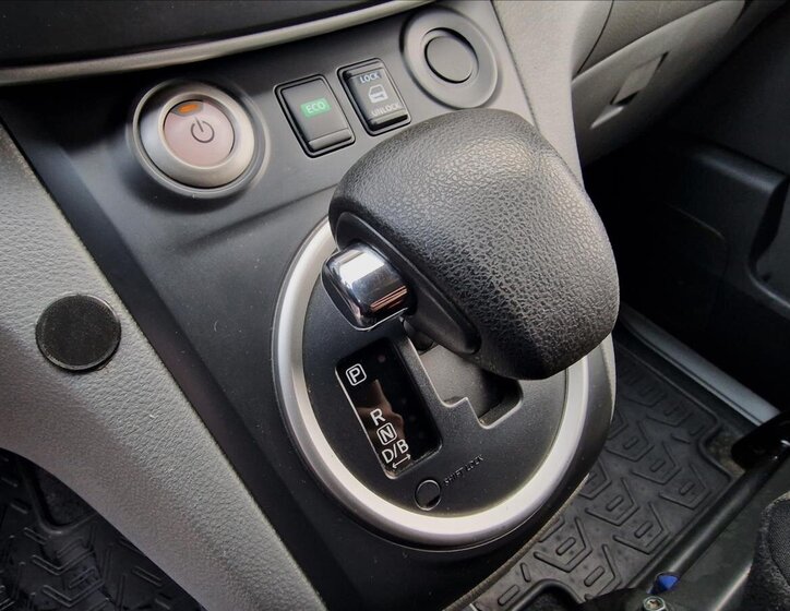 Nissan e-NV200 35