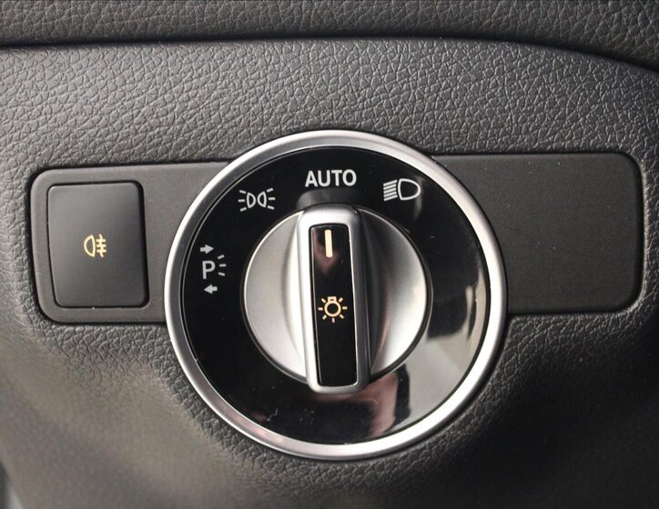 Mercedes-Benz GLA Kombi 1,6 l 90 kw