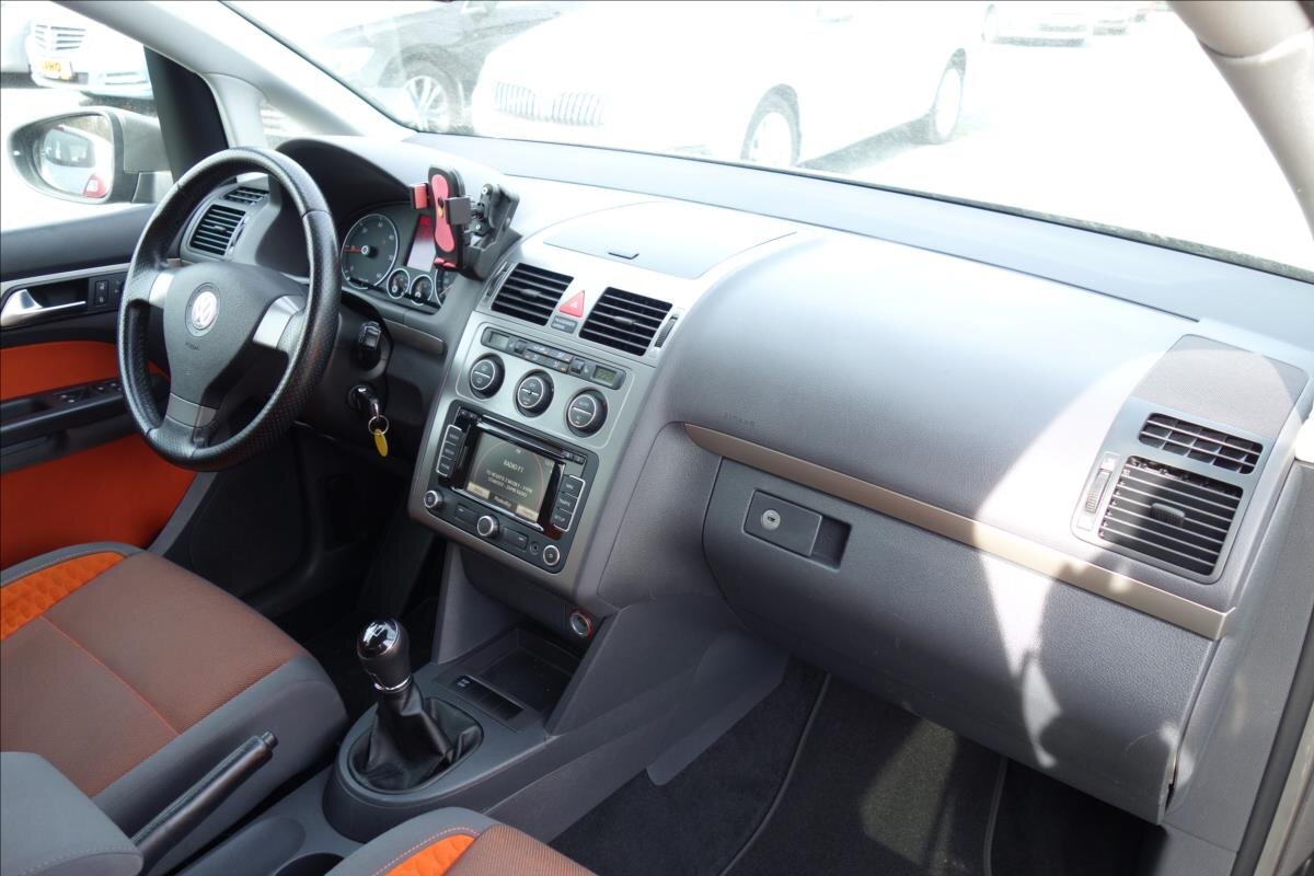 Volkswagen Touran MPV 2,0 l 103 kw