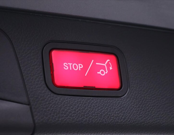 Mercedes-Benz GLC 11