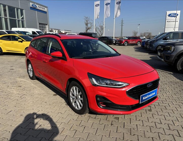 Ford Focus Kombi 999,0 92 kw