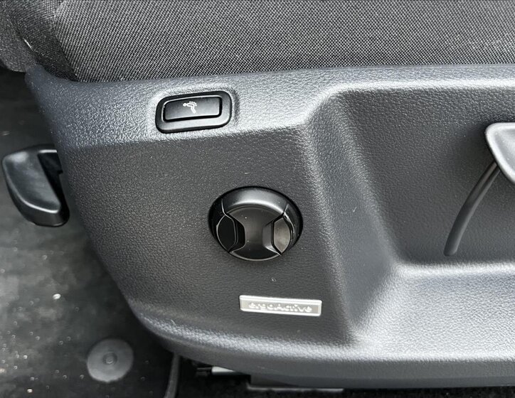 Volkswagen Touran Kombi 1,6 l 85 kw