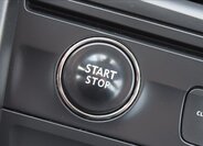 Renault Latitude Sedan / Limuzína 2,0 l 110 kw