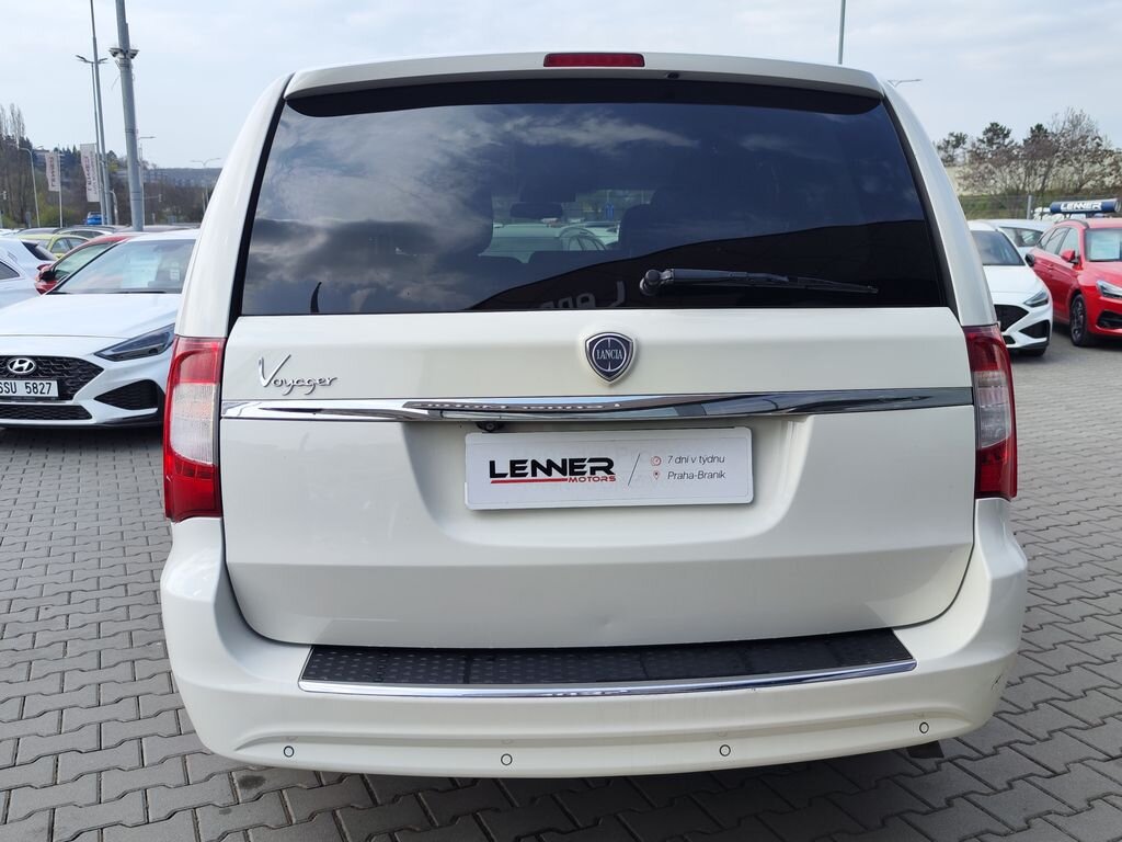Lancia Voyager MPV 2,8 l 120 kw