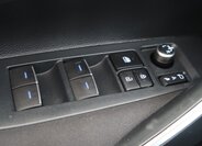 Toyota Corolla Sedan / Limuzína 1,5 l 92 kw