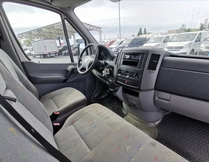 Volkswagen Crafter 8