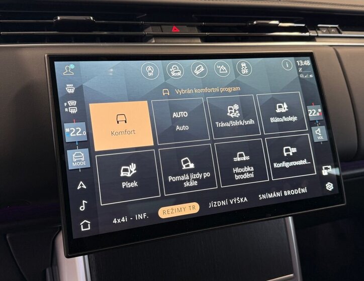 Land Rover Range Rover SUV / Terénní 4,4 l 390 kw