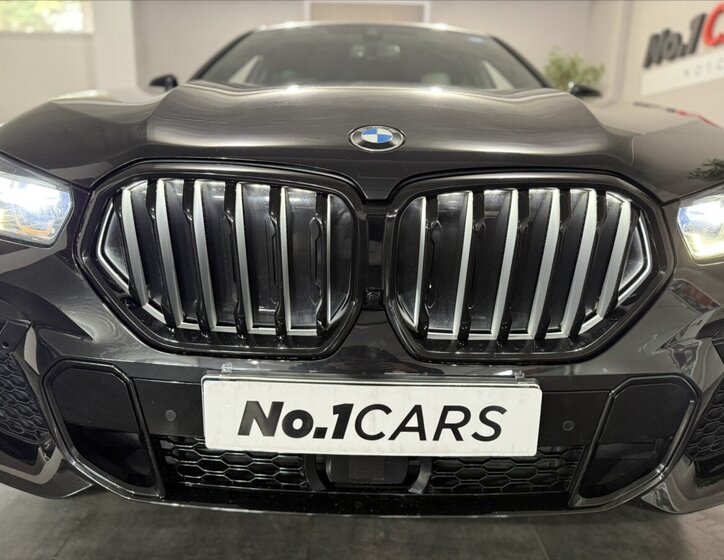 BMW X6 Sedan / Limuzína 3,0 l 250 kw