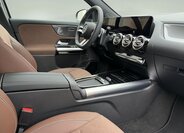 Mercedes-Benz GLA 12