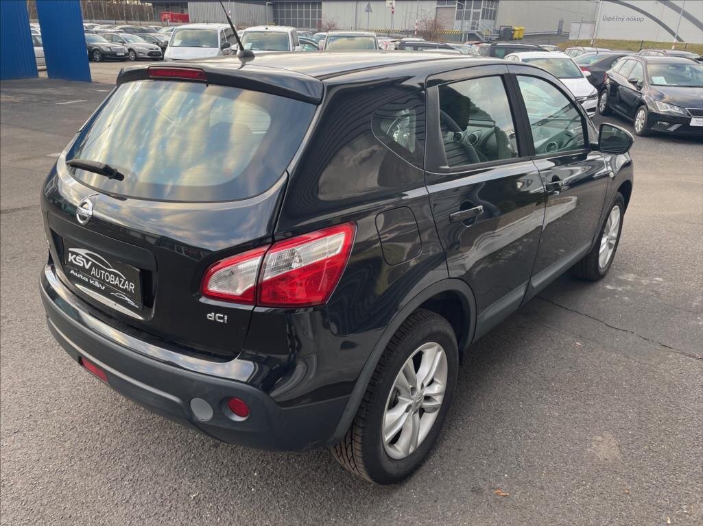 Nissan Qashqai SUV / Terénní 2,0 l 110 kw