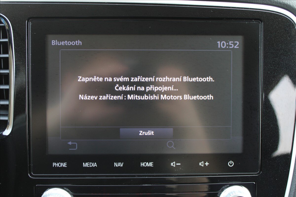 Mitsubishi Outlander SUV / Terénní 2,0 l 110 kw