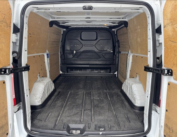 Ford Transit Custom 18