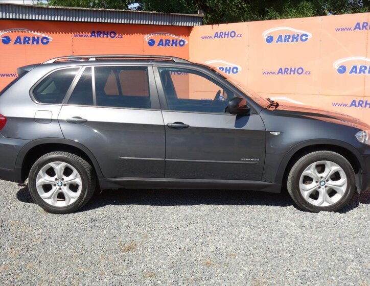 BMW X5 SUV / Terénní 3,0 l 225 kw