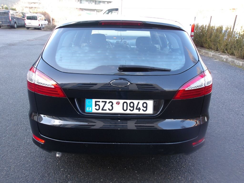 Ford Mondeo Kombi 2,0 l 103 kw