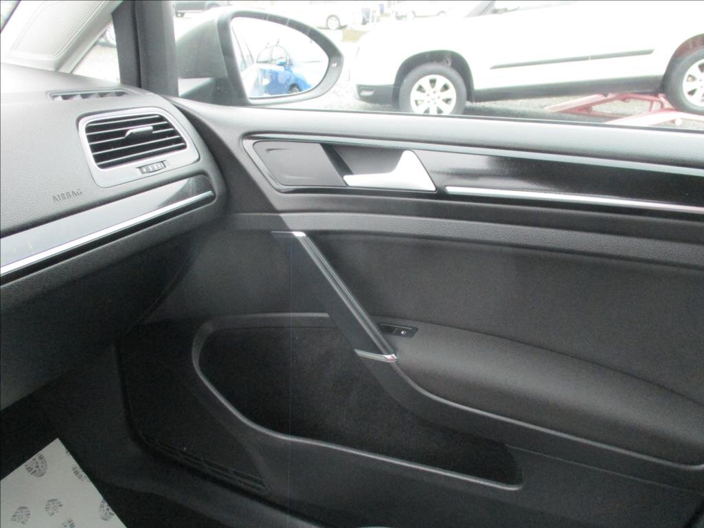 Volkswagen Golf Hatchback 1,4 l 103 kw