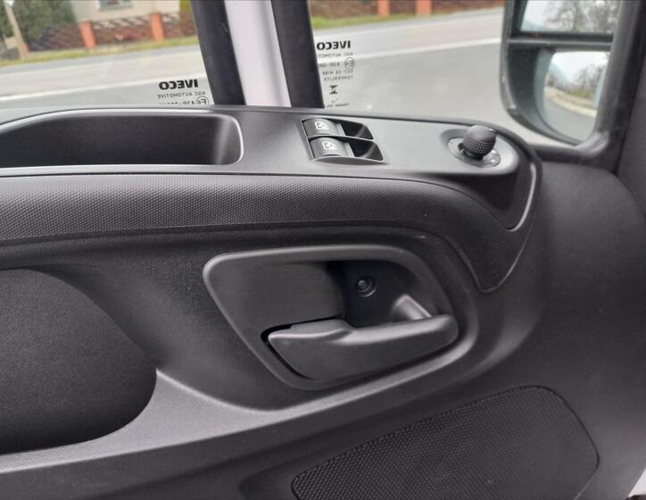 Iveco Daily 9